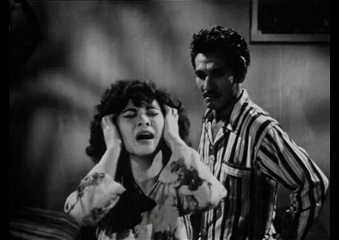 Still from 'Korban Fitnah' (Film source: Asian Film Archive. Courtesy of ©Cathay-Keris Film Pte. Ltd.)