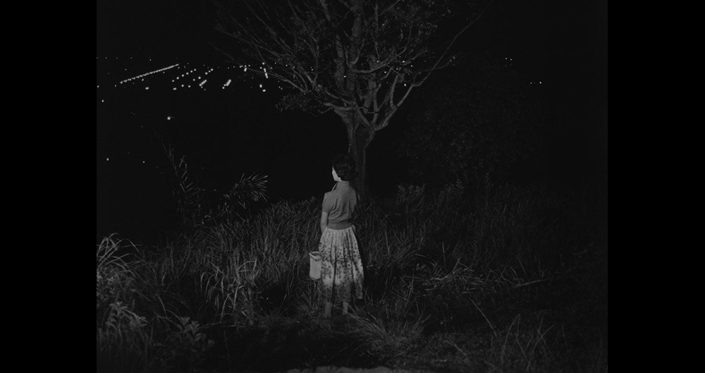 Still from 'Lion City' (Film source: Asian Film Archive. Courtesy of ©Cathay-Keris Film Pte. Ltd.)